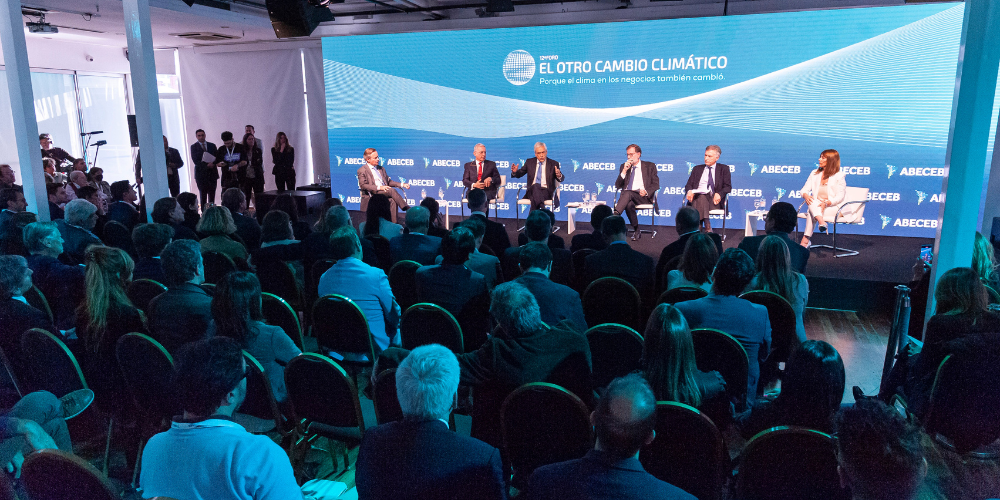 Ricardo en el Foro de ABECEB6